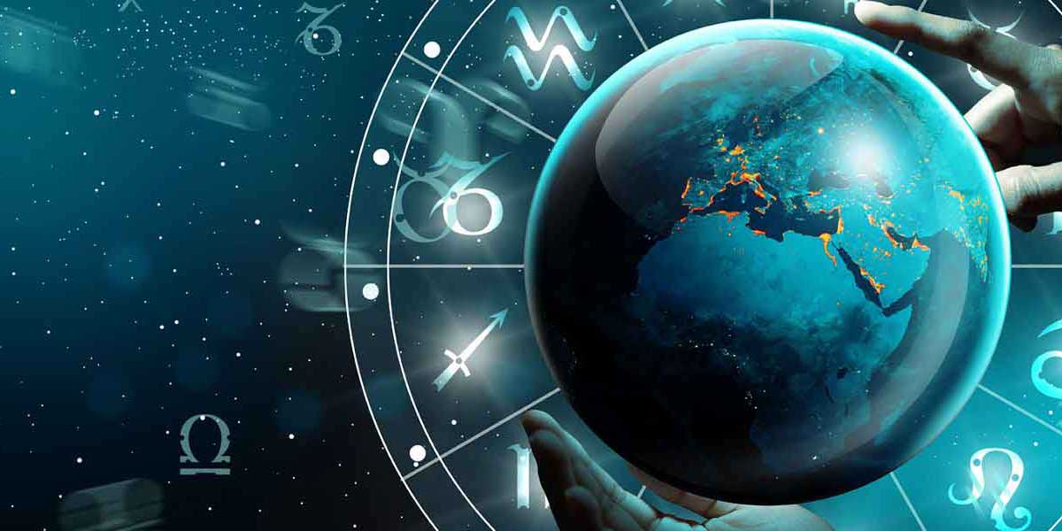 Astroloji Online: Evreni Keşfetmek İçin Online Astroloji Eğitimi