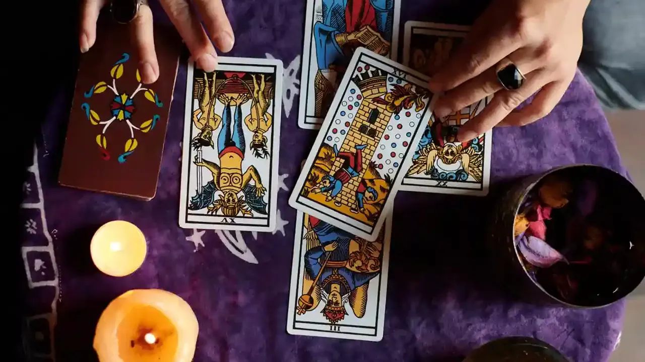 Tarot Falı